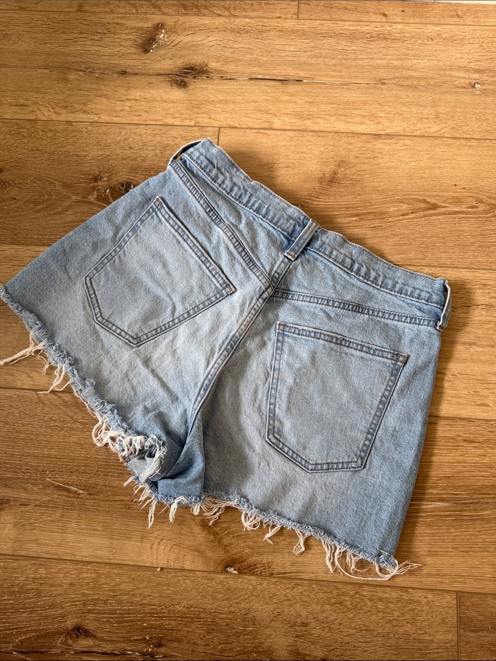 Universal Thread Light Wash Denim Cutoff Shorts - Picture 4 of 4